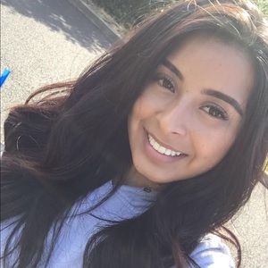 Meet your Posher, Ayleen